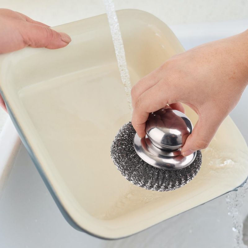 Is It Better to Wash a Car with a Sponge or Cloth?